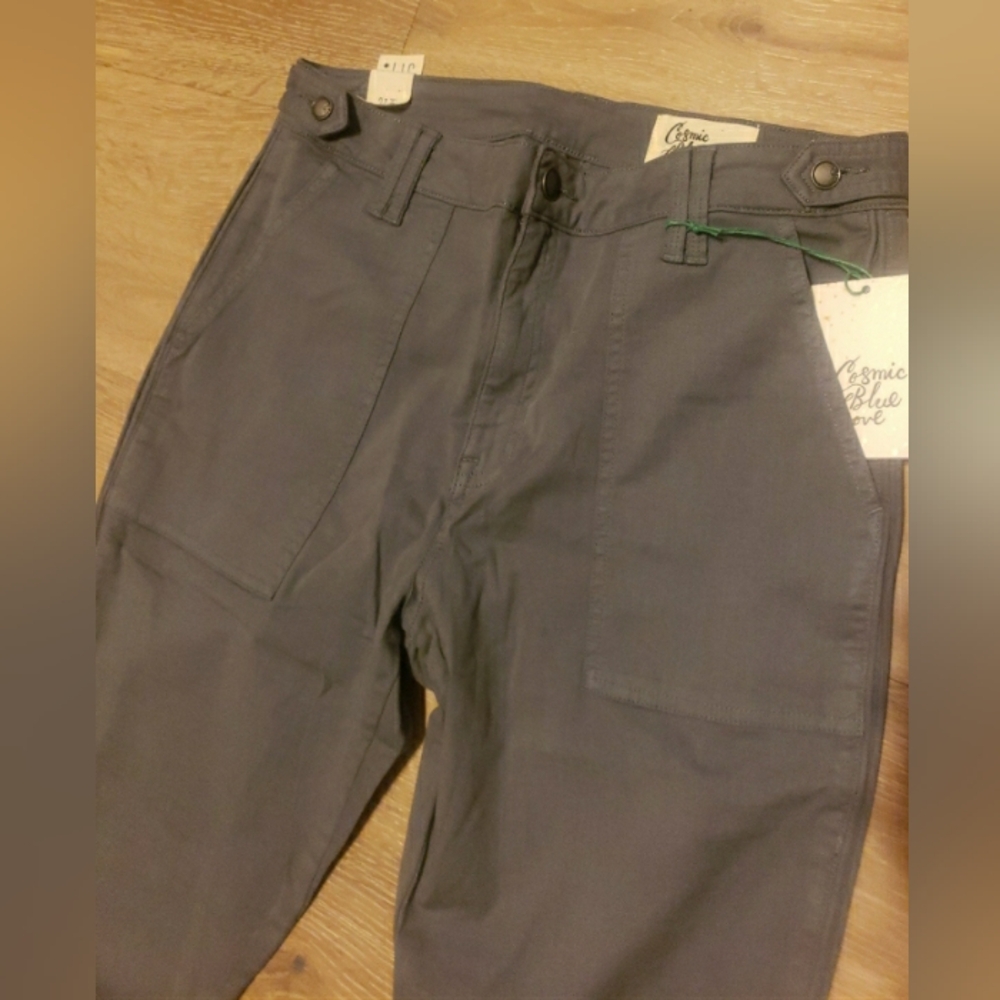 NWT Cosmic Blue Love cargo skinny cropped pants 31 T